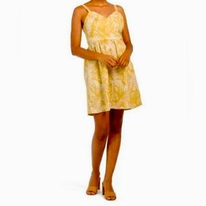 TAHARI Sundress. Gold/yellow w/ white.Smocked-back mini.Adjustable. Linen/Cotn.